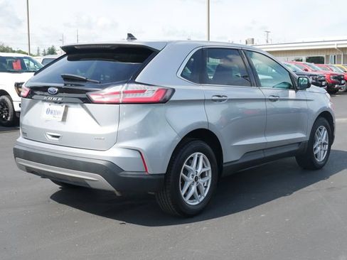 Certified 2024 Ford Edge SEL AWD/4WD image 4