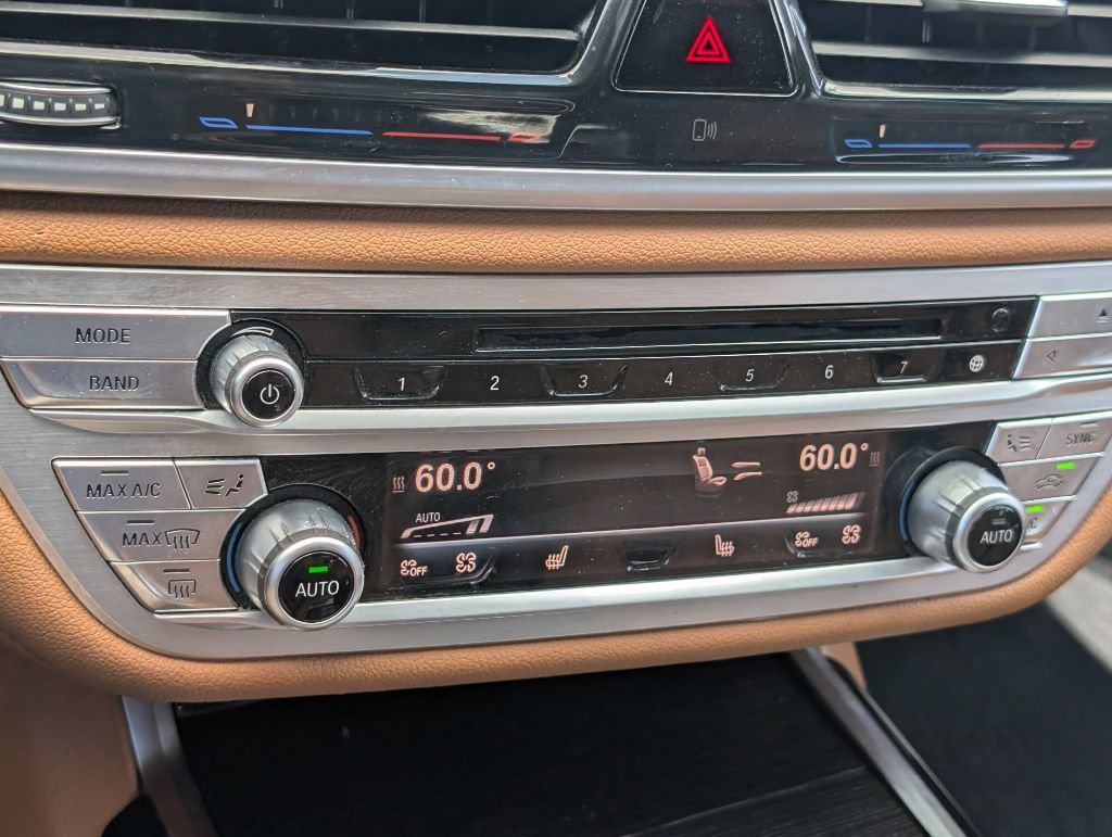 Used 2016 BMW 740i w/ M Sport Package RWD image 20