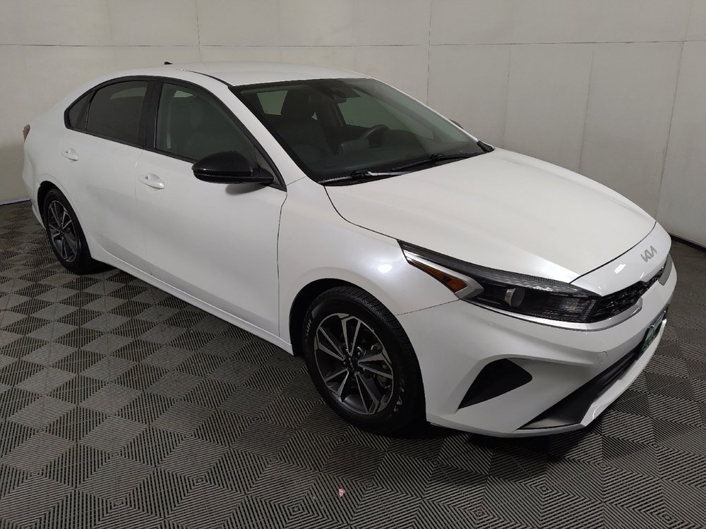 Used 2023 Kia Forte LXS FWD image 13