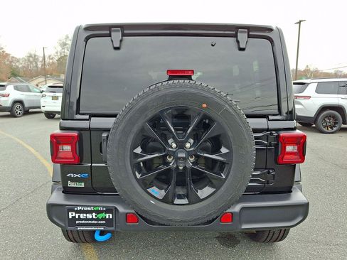 Used 2023 Jeep Wrangler Sahara w/ Cold Weather Group image 5