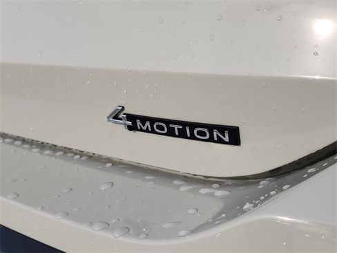 New 2026 Volkswagen Tiguan SE R-Line image 4