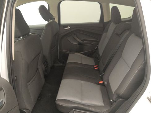 Used 2018 Ford Escape SE FWD image 18