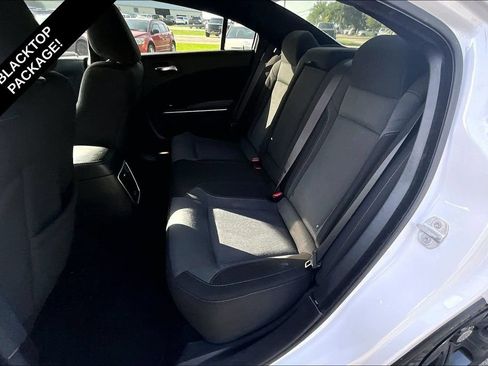 Used 2022 Dodge Charger SXT RWD image 25
