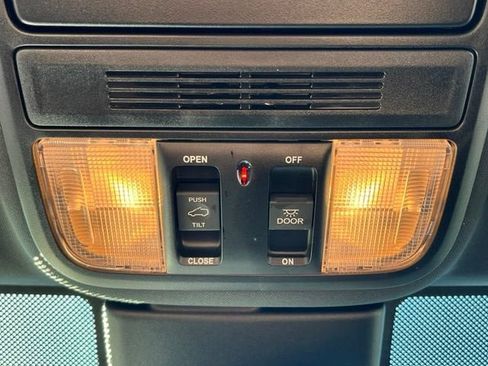Used 2025 Honda Odyssey Sport-L image 34