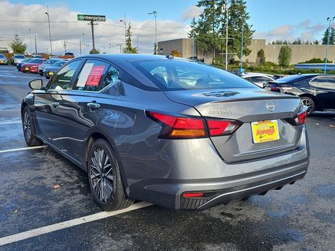 Certified 2024 Nissan Altima 2.5 SV image 3