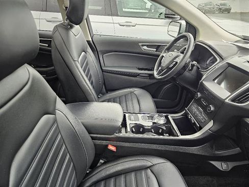 Used 2019 Ford Edge SEL w/ Equipment Group 201A AWD/4WD image 9