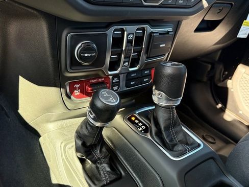 New 2026 Jeep Wrangler Unlimited Rubicon image 23