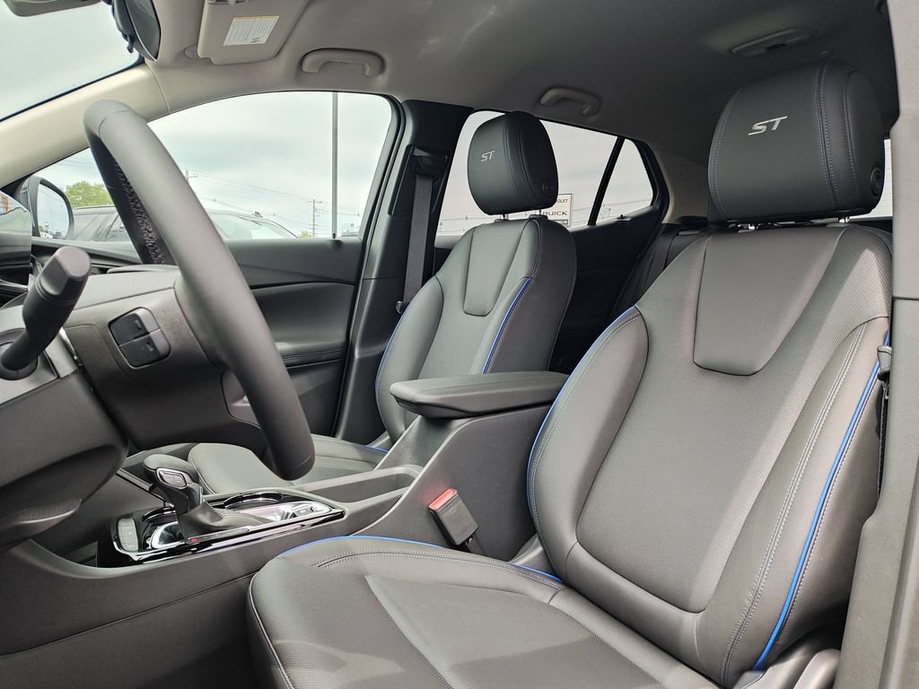 New 2026 Buick Encore GX Sport Touring FWD image 13