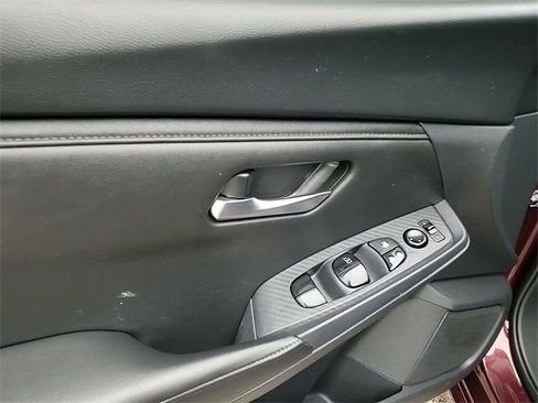 Used 2024 Nissan Sentra SV image 10