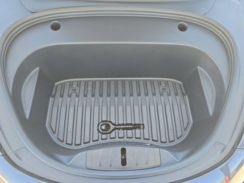 Used 2023 Tesla Model 3 Standard Range RWD image 34