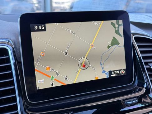 Used 2017 Mercedes-Benz GLE 350 image 4