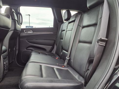Used 2022 Jeep Grand Cherokee Limited image 8