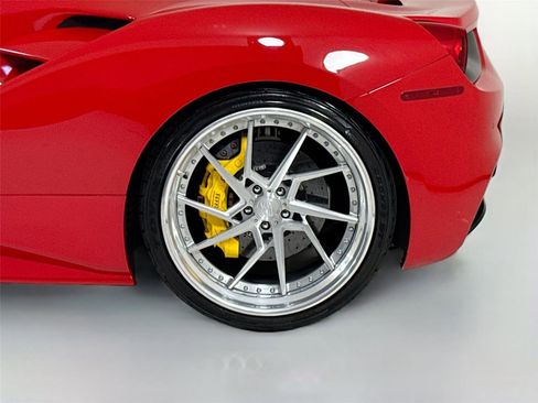 Used 2017 Ferrari 488 Spider RWD image 34