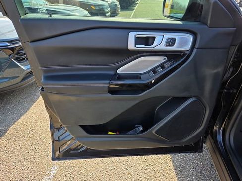 Used 2021 Ford Explorer ST w/ ST Street Pack AWD/4WD image 10