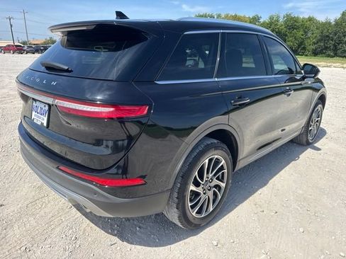 Used 2022 Lincoln Corsair FWD w/ Equipment Group 101A image 7