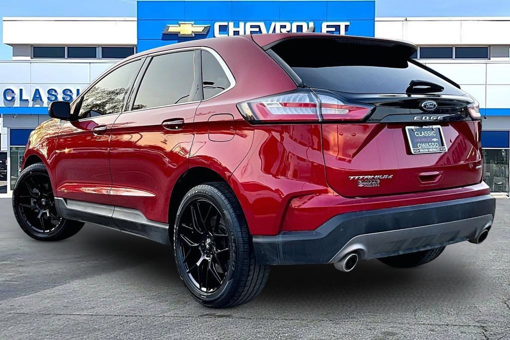 Used 2024 Ford Edge Titanium AWD/4WD image 3