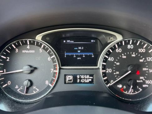 Used 2014 Nissan Altima 2.5 SV FWD image 15