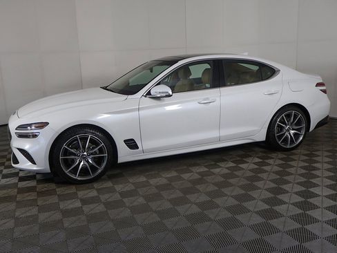 Used 2022 Genesis G70 2.0T w/ Prestige Package image 19