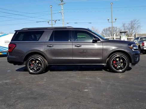Used 2023 Ford Expedition Max Limited image 3