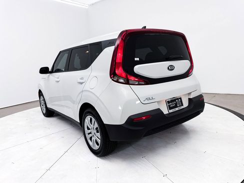 Used 2021 Kia Soul LX image 15
