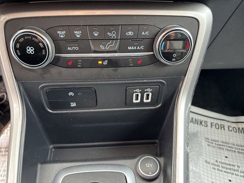 Used 2021 Ford EcoSport Titanium image 20