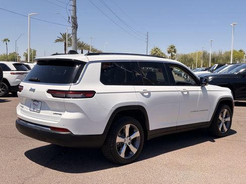 Used 2021 Jeep Grand Cherokee L Limited w/ Luxury Tech Group II AWD/4WD image 6