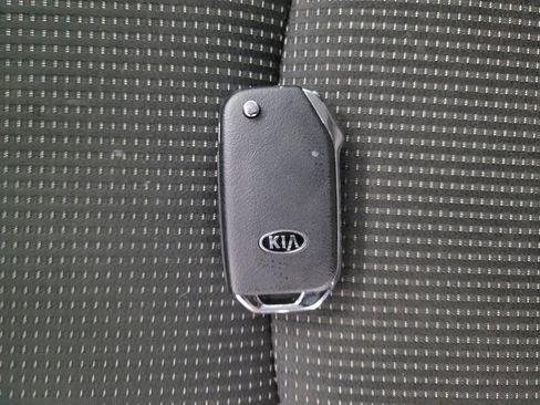 Used 2021 Kia Forte LXS image 32