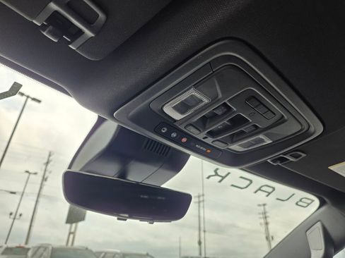 Used 2023 GMC Sierra 1500 AT4 w/ AT4 Premium Package image 21