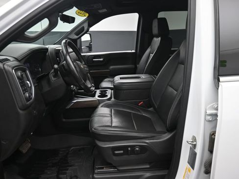 Used 2022 Chevrolet Silverado 2500 High Country w/ LPO, Hitch Package AWD/4WD image 16