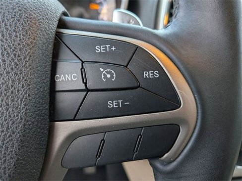 Used 2014 Jeep Grand Cherokee Laredo w/ Trailer Tow Group IV image 18