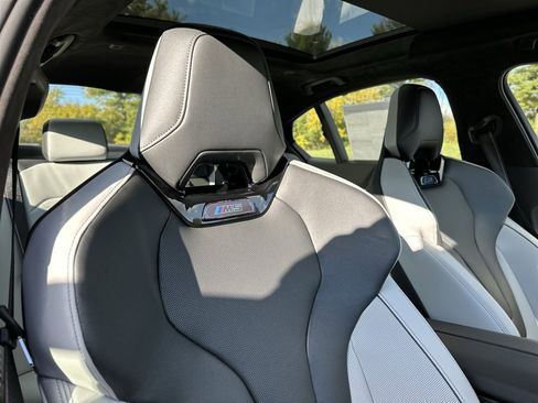 New 2026 BMW M5 w/ Executive Package image 28