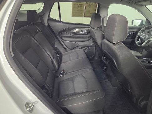 Used 2022 GMC Terrain SLE w/ Driver Convenience Package FWD image 28