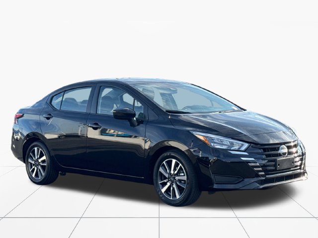 Used 2025 Nissan Versa SV FWD image 8