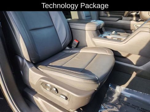 Used 2024 GMC Sierra 2500 Denali w/ Denali Reserve Package image 26