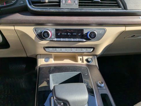 Certified 2023 Audi Q5 2.0T Premium w/ Convenience Package image 27