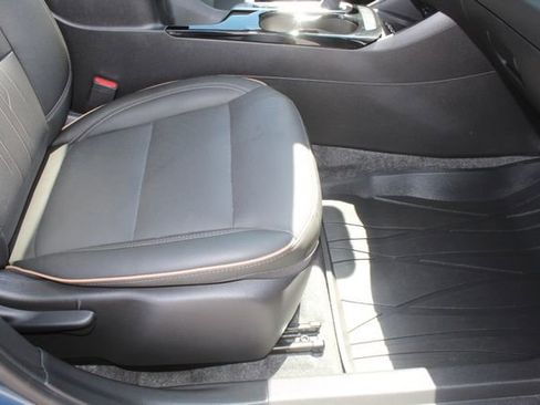Used 2025 Buick Envista Avenir FWD image 15