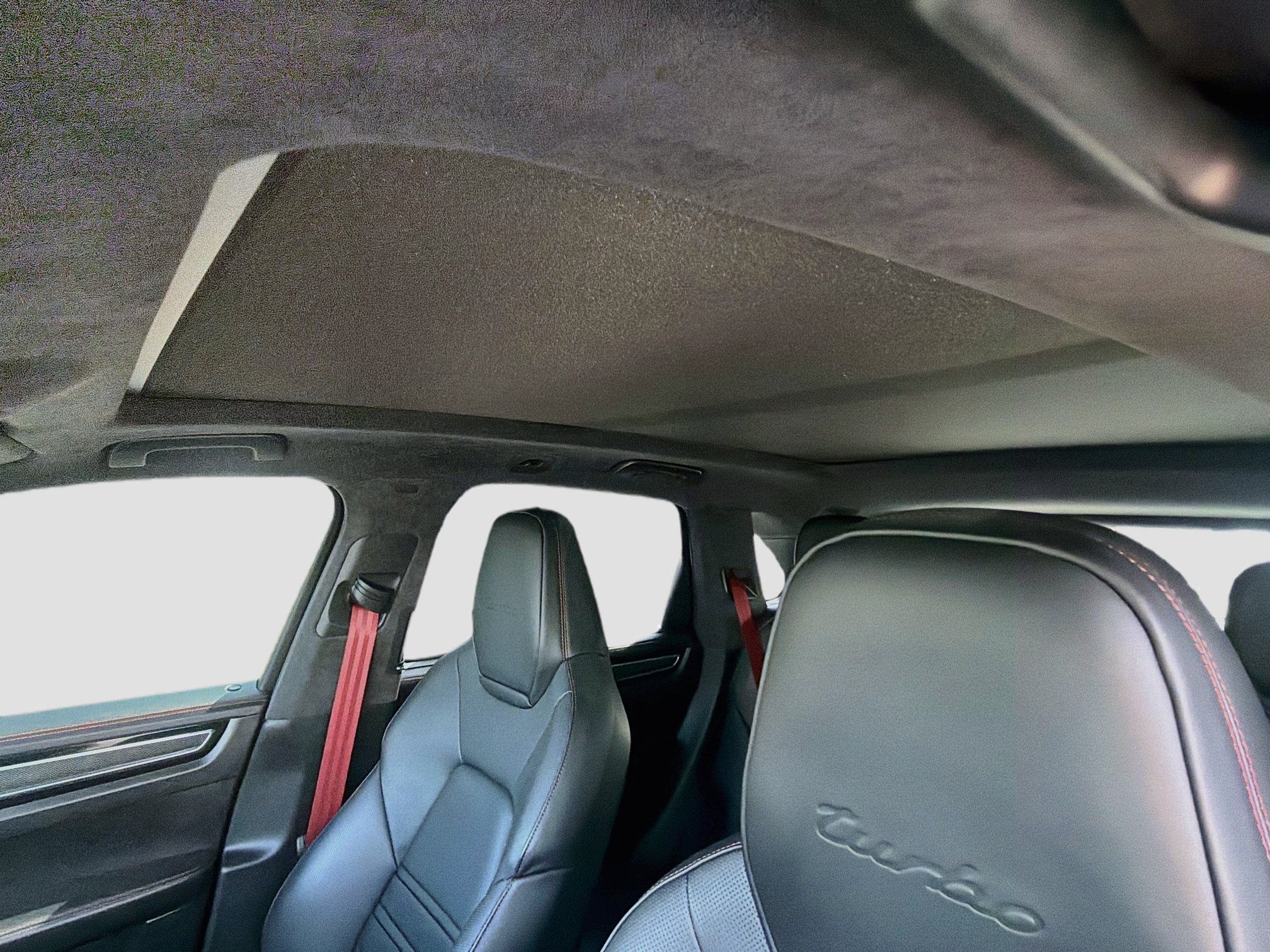 Used 2023 Porsche Cayenne Turbo AWD/4WD image 28