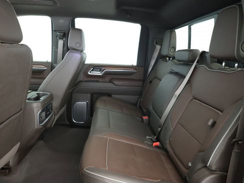 Used 2024 GMC Sierra 2500 Denali w/ Denali Reserve Package image 19