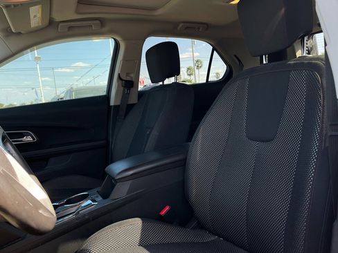 Used 2015 Chevrolet Equinox LT image 11