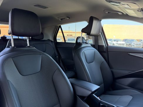 Used 2025 Kia Niro Wind FWD image 39