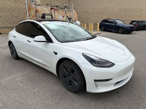Used 2023 Tesla Model 3 Standard Range RWD image 4