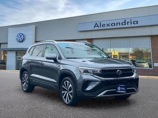 Certified 2023 Volkswagen Taos SE w/ Panoramic Sunroof Package AWD/4WD video 1