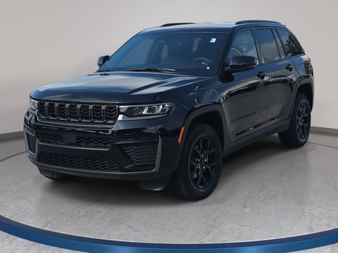 Used 2026 Jeep Grand Cherokee Altitude AWD/4WD image 1
