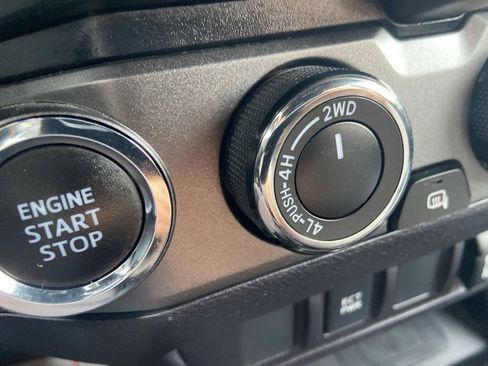 Used 2021 Toyota Tacoma TRD Sport image 14