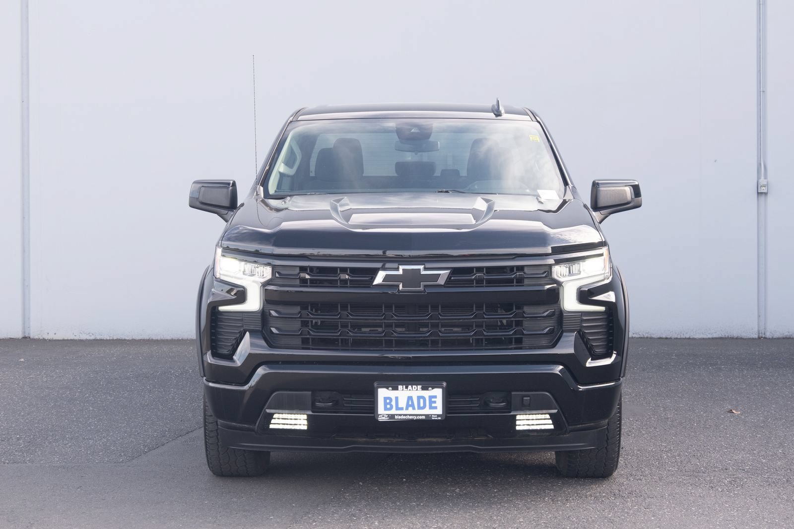Used 2024 Chevrolet Silverado 1500 RST w/ Z71 Off-Road Package AWD/4WD image 18