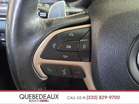 Used 2017 Jeep Grand Cherokee Limited AWD/4WD image 15