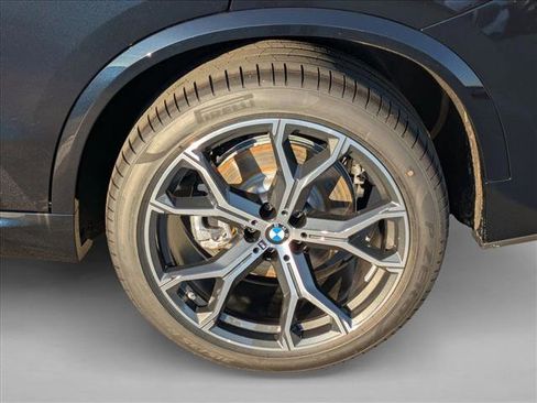 New 2026 BMW X5 xDrive40i w/ M Sport Package image 10