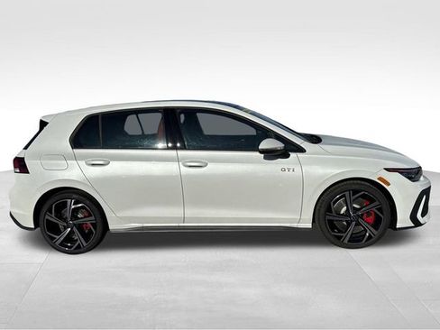 New 2026 Volkswagen GTI SE FWD image 6