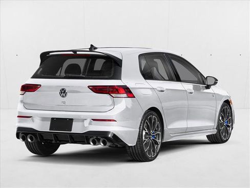 New 2026 Volkswagen Golf image 2