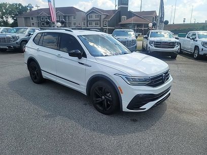 Used 2023 Volkswagen Tiguan SE R-Line